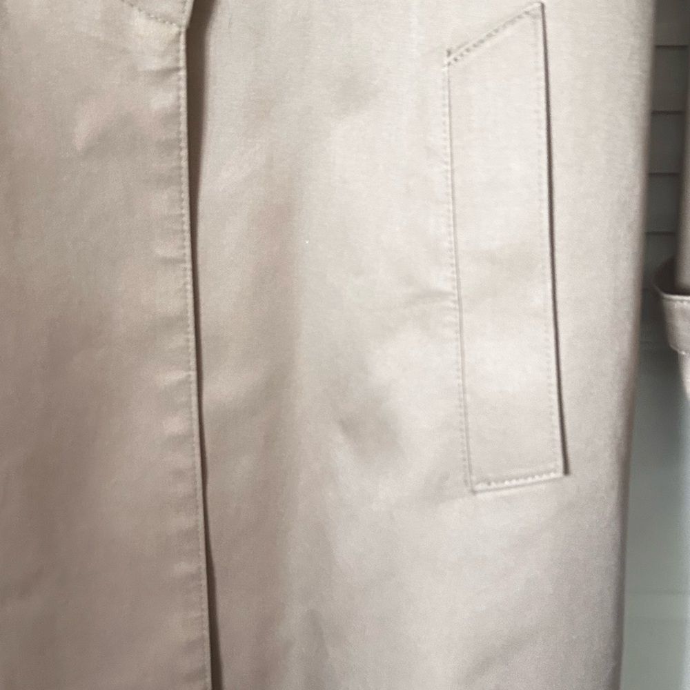 Vintage ICI Tan Trench Coat – Women’s Size 8 – Made in Poland, Classic Style - Picture 6 of 9